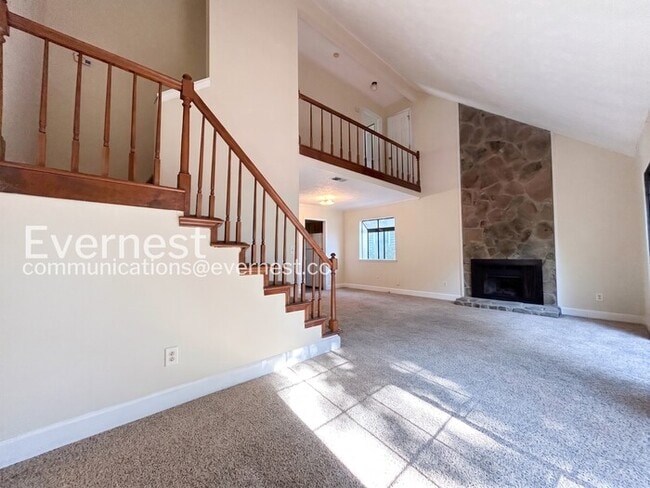 Photo - 1174 Ridgecrest Ln SE