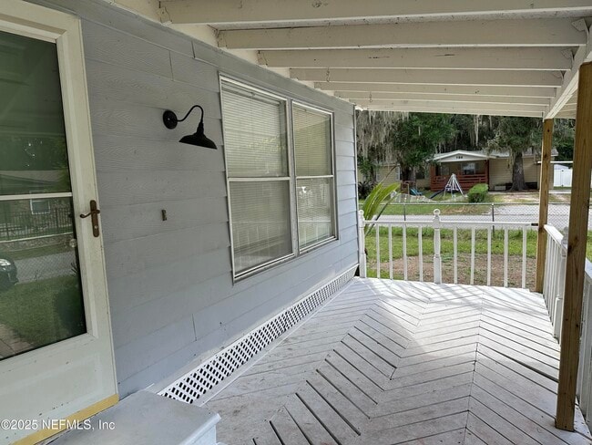 Photo - 1104 Harmony Dr N