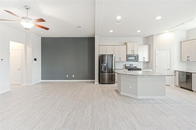 Photo - 2212 Dillon Pond Ln