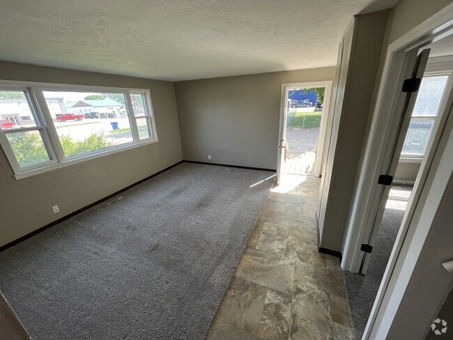 Building Photo - 1209 E Cherry St Rental