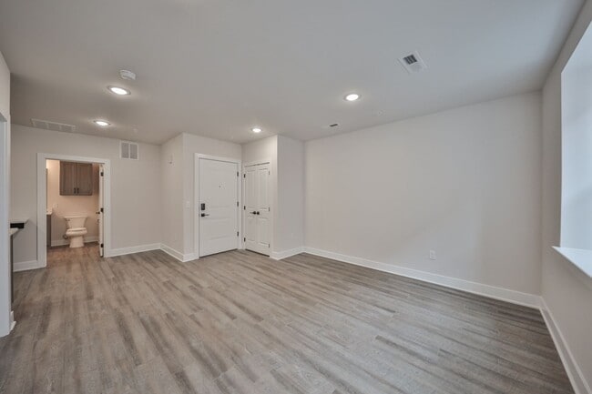 Photo - HH Bangor Block