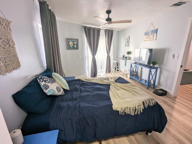 Photo - 1128 Hernando St