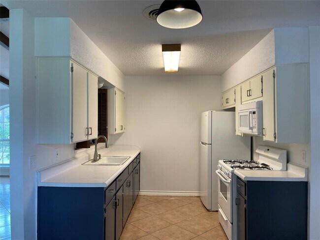 Photo - 5506 Gloucester Ln