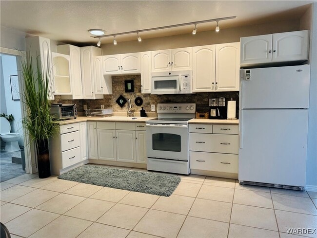 Photo - 1340 Gemstone Ave