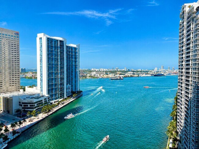 Photo - 465 Brickell Ave Unidad 2302