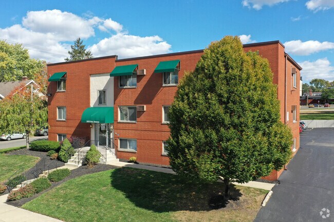 Royal Neil Apartments