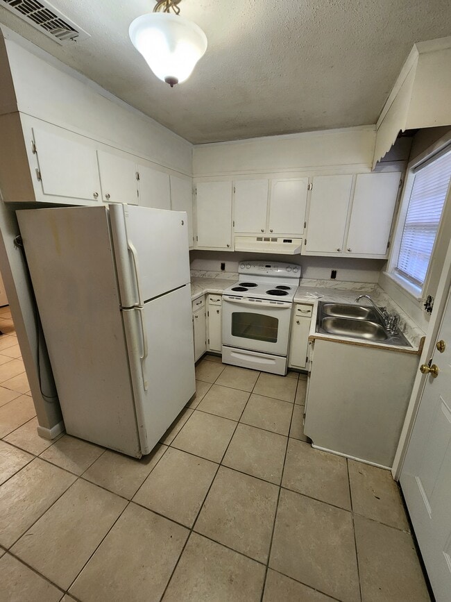 6435 Open Rose Dr Unit Middle
