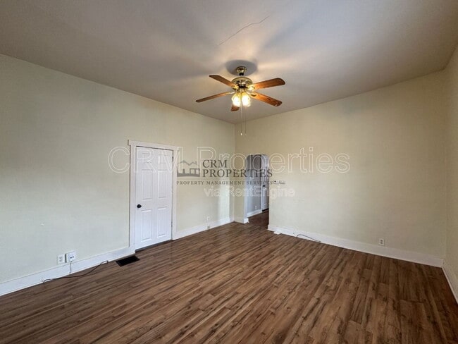 Photo - 1526 S Union St