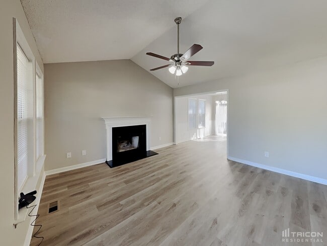 Photo - 1017 Laurel Leaf Rd