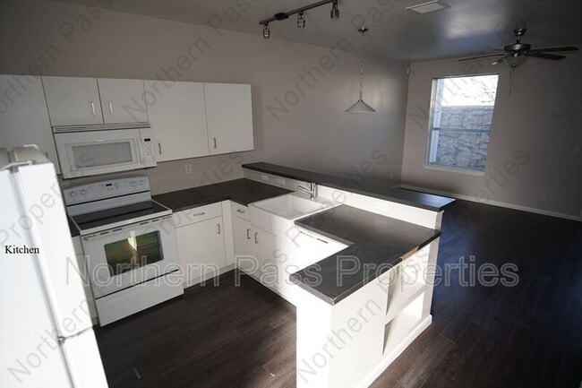 Photo - 6262 Woodrow Bean Transmountain