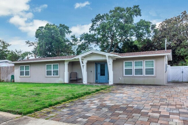 Photo - 221 S Lorraine Dr
