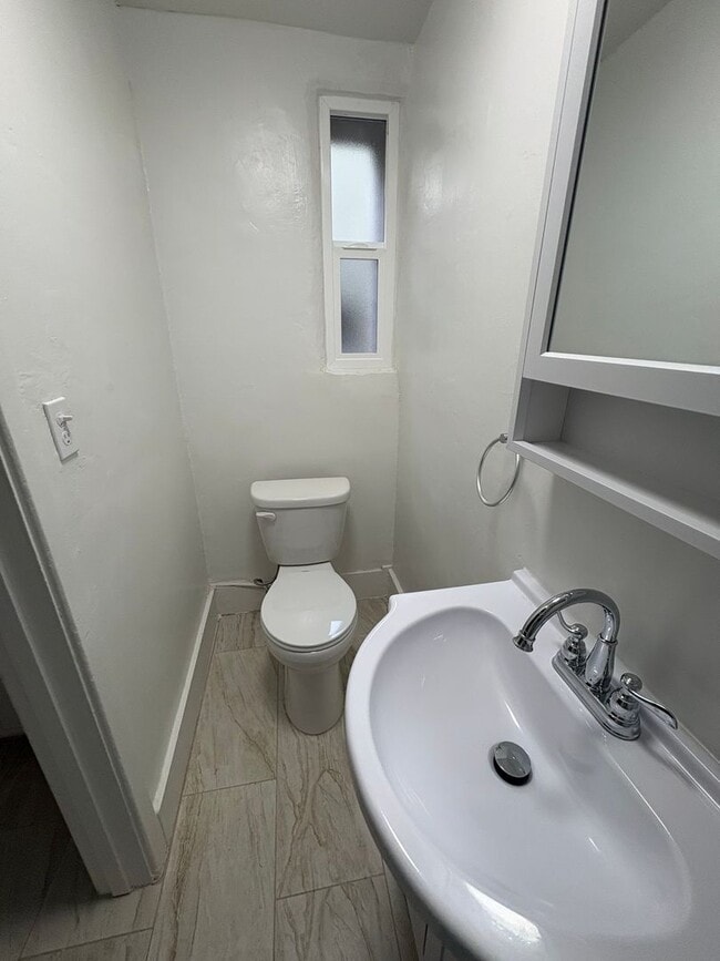 27 St Louis Alley Unit 1