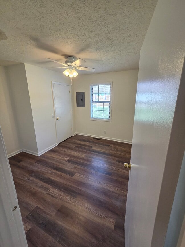 105 Combs Blvd Unidad 105 Combs