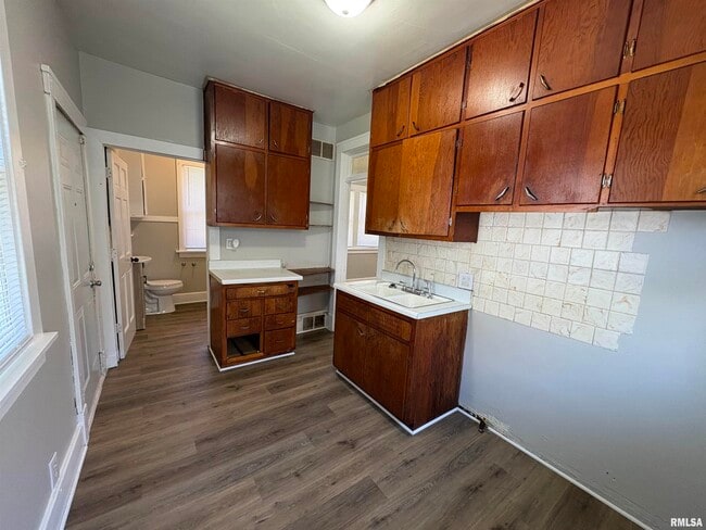 Photo - 1107 W Gilbert Ave