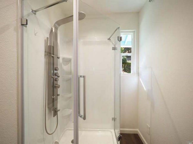 Photo - 123 Geyserville Ave