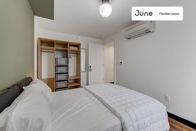 Nice Private ROOM in Williamsburg