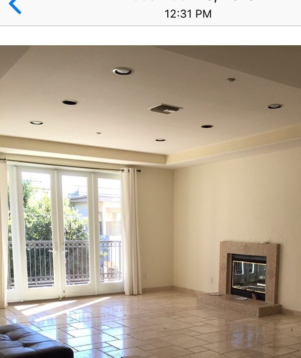 Living Room (daytime)