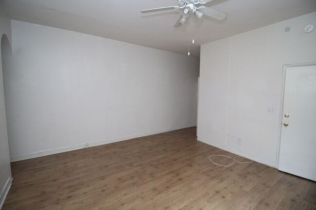 Photo - 2627 N Charles St Unit #2