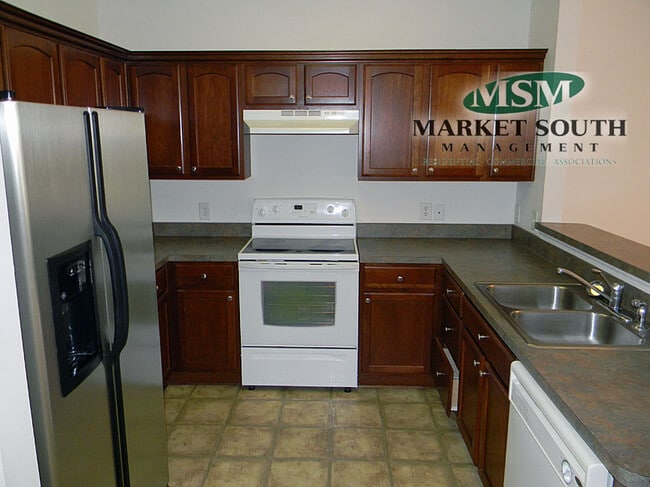 Photo - GEORGETOWN - KING GEORGE BOULEVARD