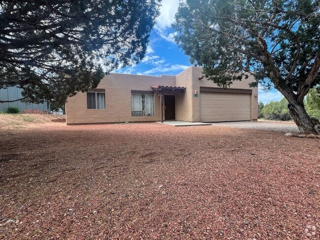 Building Photo - HOUSE - RIMROCK/MONTEZUMA