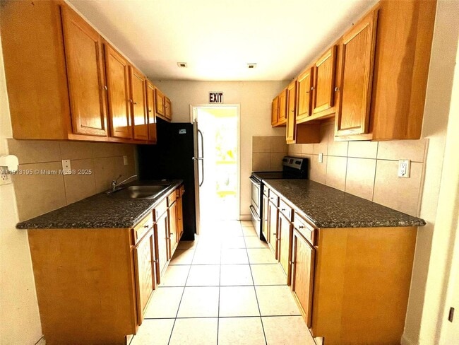 Photo - 608 SW 16th Ave Unit 1