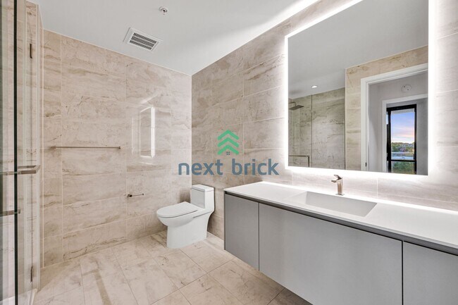 Photo - Downtown Bellevue Luxury 1B1B – Available ... Unit #303