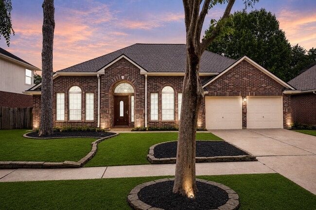Building Photo - 14718 Cypress Green Dr