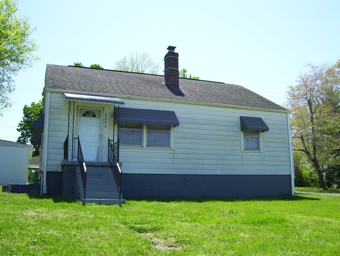 Photo - 2002 Sevierville Rd (Maryville, TN)