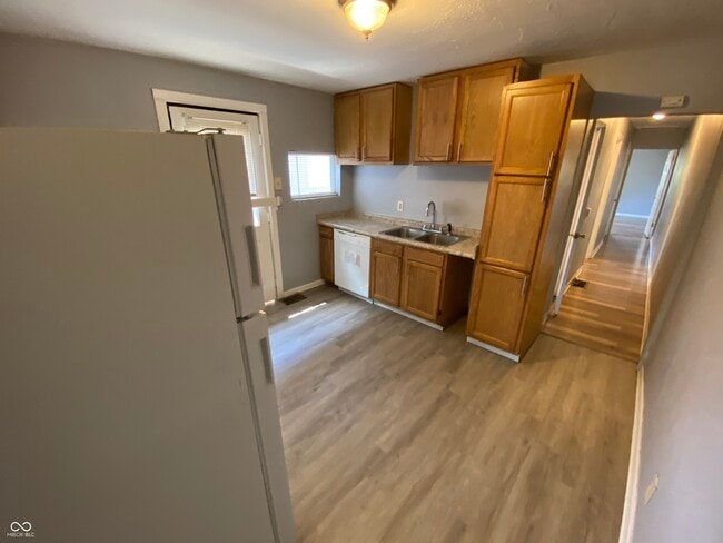 Photo - 2842 N Chester Ave