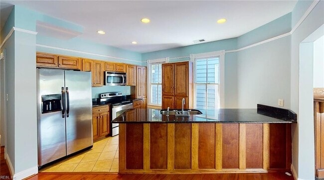 Photo - 409 Dinwiddie St