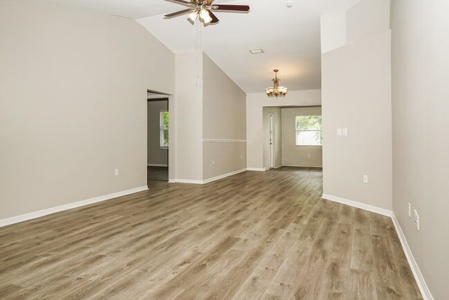 Photo - 5146 Old Ashwood Dr