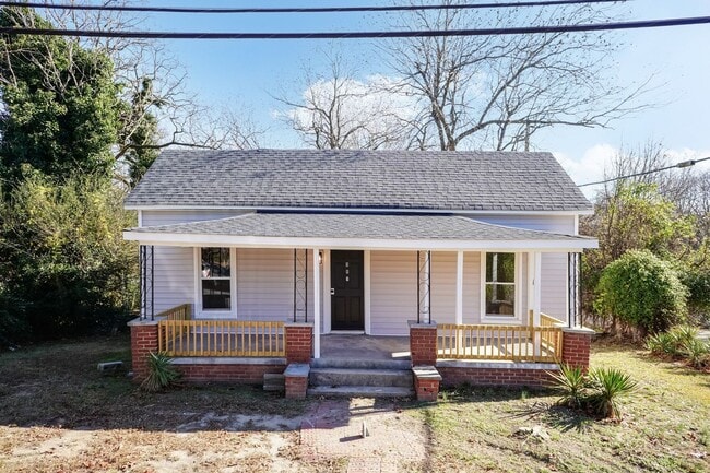Building Photo - Renovated Two bedroom Home!