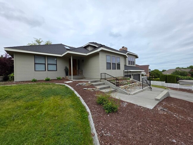 Photo - 4002 S Olson Pl