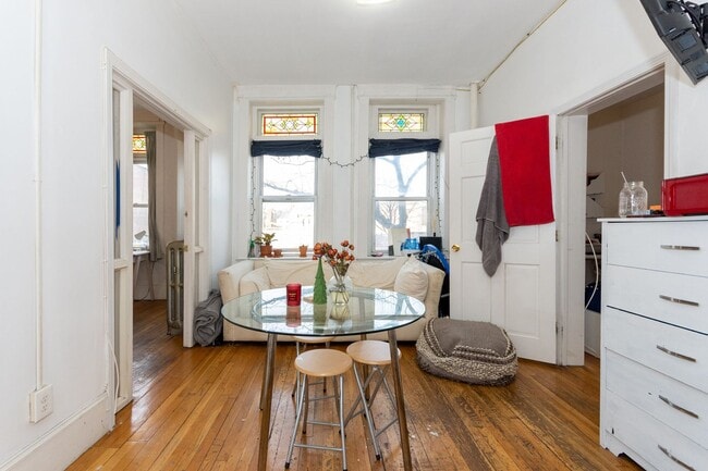 Photo - Great BU two bedroom, high ceilings, great living room Unit #1