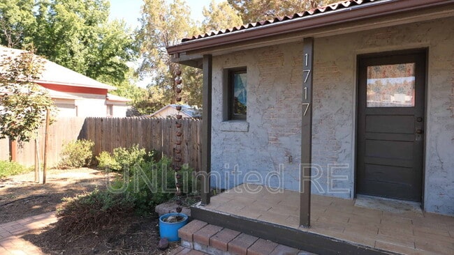 Photo - 1717 Cottonwood Ave