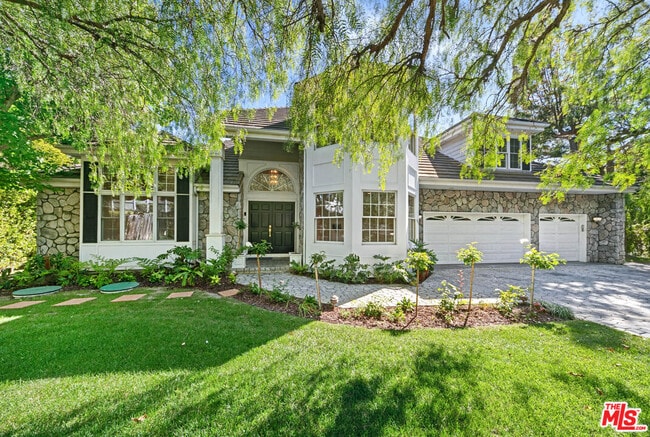 5958 Busch Dr