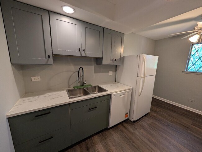 13628 Royal Ct