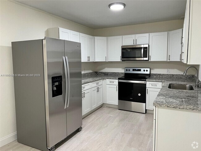 Building Photo - 597 NE 121st St Unit 2 Rental