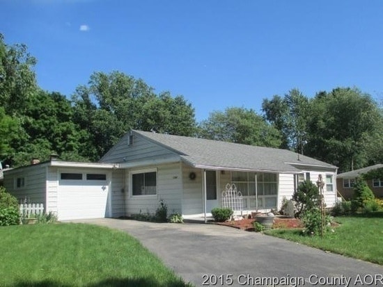 Cozy 3bedroom available Nov 1st. - Cozy 3bedroom available Nov 1st. House