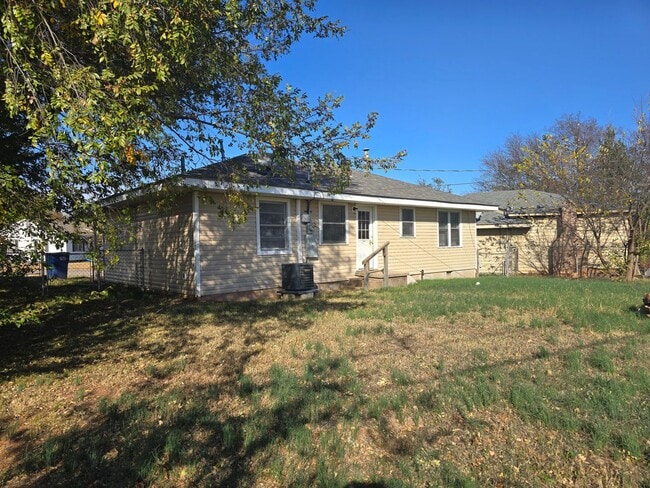 Photo - 2 bed, 1 bath in Shawnee, OK!