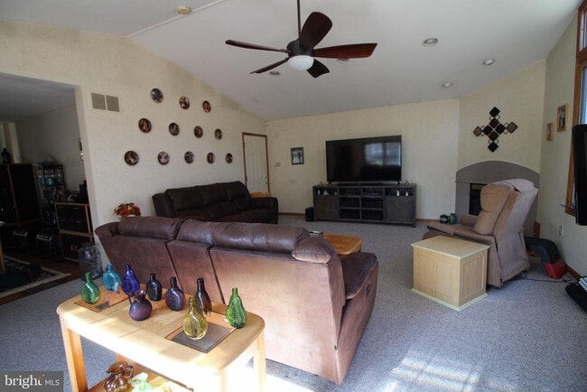 Photo - 112 Harvard Rd