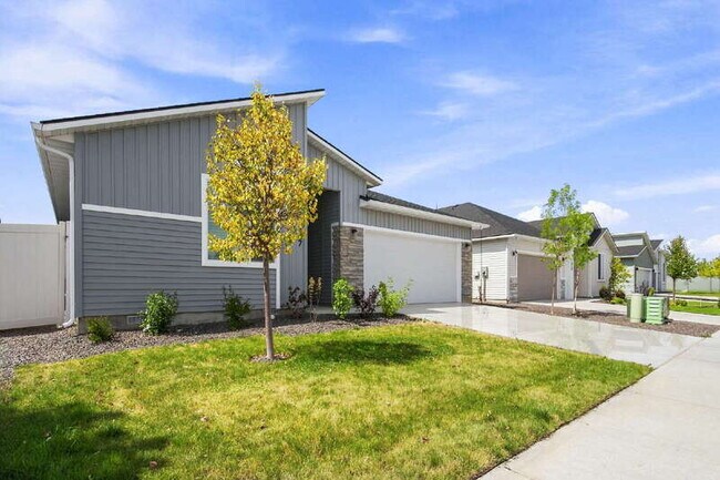 Photo - 297 N Madrone Ave