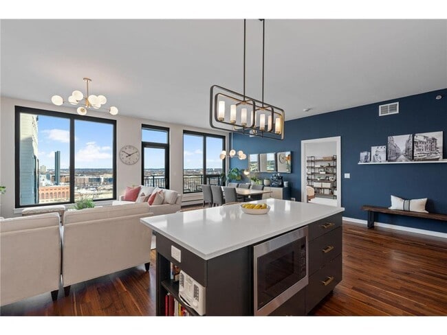 Photo - 1240 S 2nd St Unit 924