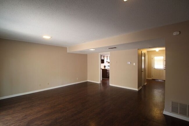 Photo - Beautiful 3 Bedroom, 2.5 Bath Townhome in Tyler – Available!