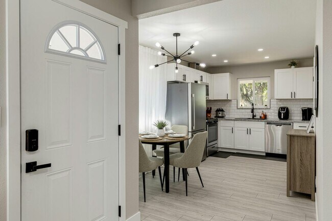 Photo - 3944 Apple Blossom Way