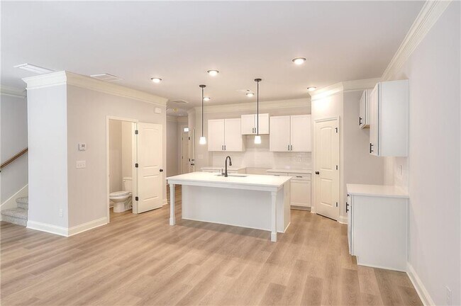 Photo - 179 Crest Dr