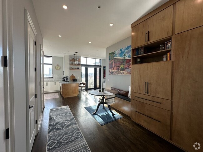 Building Photo - Beautiful 1 Bedroom 1.5 Bath Condo in down...