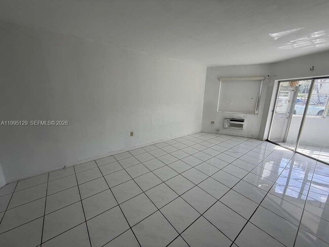 Photo - 1663 NE Miami Gardens Dr Unit 140