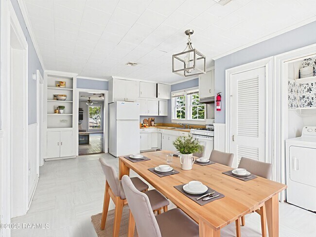 Photo - 131 Washington St