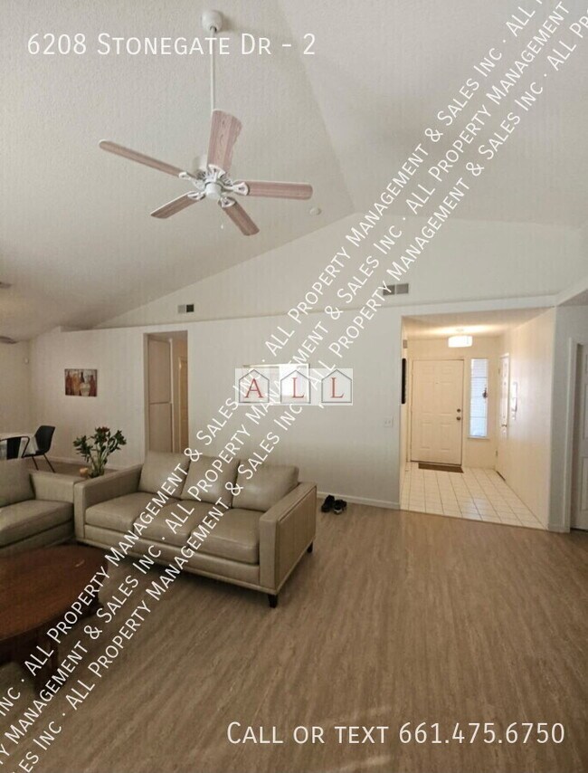 Photo - 6208 Stonegate Dr Unit 2